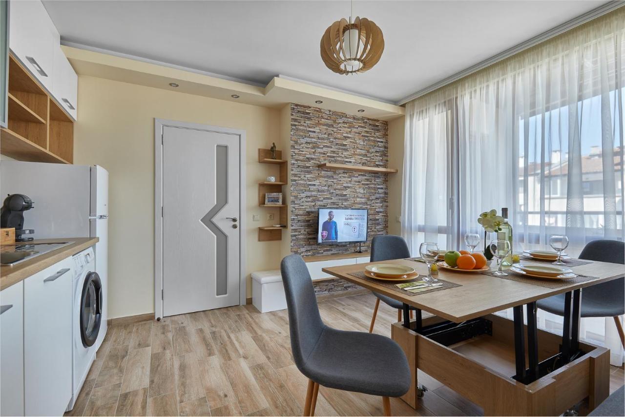 Romance Apartament & Free Parking Burgas Ngoại thất bức ảnh